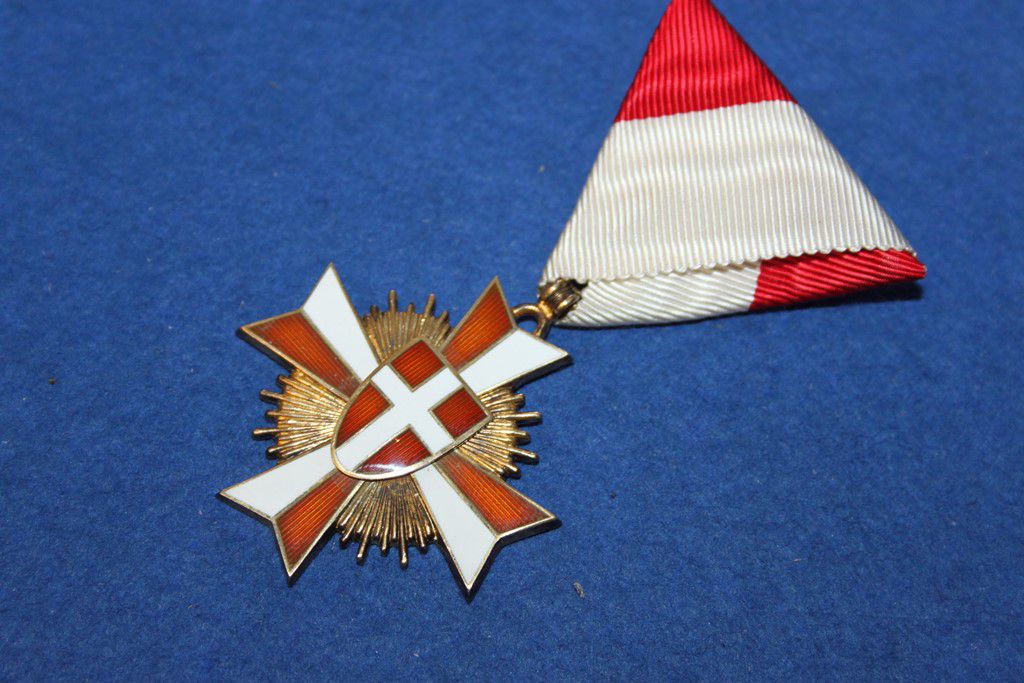 Goldenes Verdienstzeichen Land Wien mit Urkunde 1972 Slavik