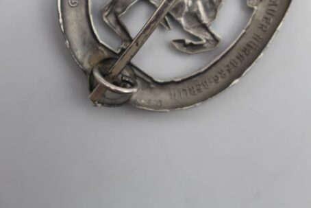 Deutsches Reiterabzeichen in 990 Silber Herst. L.Chr.Lauer – Bild 3
