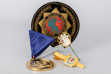 I.P.A. Goldene Verdienstmedaille Lot