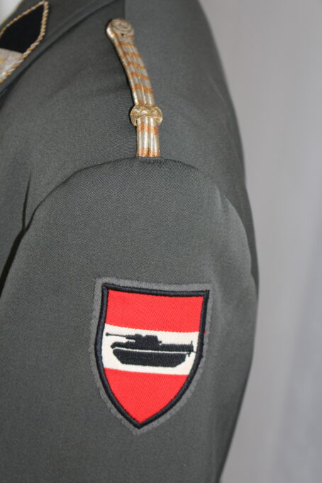 Vizeleutnant Panzer - Spieß – Bild 4