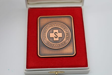 Österreichischer Arbeiter Samariterbund Verdienstmedaille in Bronze – Bild 5