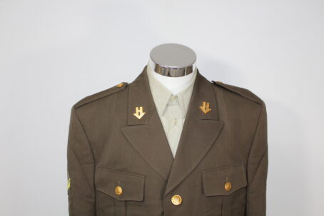 Unteroffizier Kroatien, Uniform – Bild 14