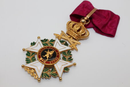 Königreich Belgien, Leopold Orden Komturkreuz mit Schwerter 18 Karat Gold, 41,5 g, hoher Materialwert – Bild 6
