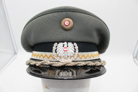 Vizeleutnant, Versorgertruppe (Rock, Hose, Gürtel, Schirmmütze und Wintermantel) – Bild 15