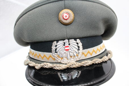 Vizeleutnant, Versorgertruppe (Rock, Hose, Gürtel, Schirmmütze und Wintermantel) – Bild 18