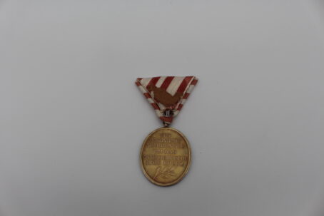 Rot Kreuz Gruppe mit Verdienstkreuz 1. Klasse – Bild 9