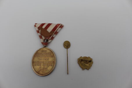 Rot Kreuz Gruppe mit Verdienstkreuz 1. Klasse – Bild 10