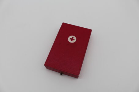 Rot Kreuz Gruppe mit Verdienstkreuz 1. Klasse – Bild 17