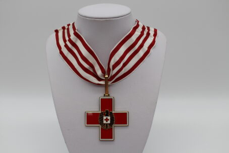 Rot Kreuz Gruppe mit Verdienstkreuz 1. Klasse – Bild 50