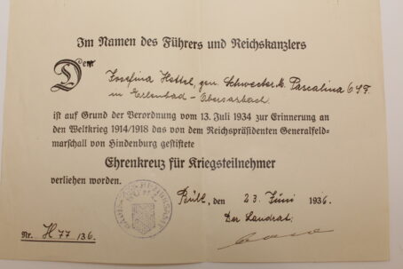 Deutsches Reich, Ehrenkreuz für Kriegsteilnehmer mit Urkunde für eine Schwester mit Kuvert – Bild 4