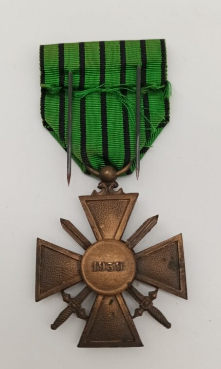 Kriegsverdienstkreuz 1939 im Etui – Bild 6