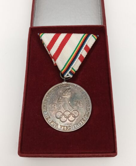 Österreichische Olympia Medaille 1976 – Bild 5