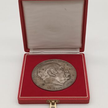 Silbermedaille auf Dr. Julius Tandler, Auszeichnung der Stadt Wien. II. Klasse für Helfer