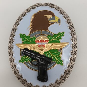 Schießabzeichen des Militär Fallschirmspringer Verbundes für Pistole Silber