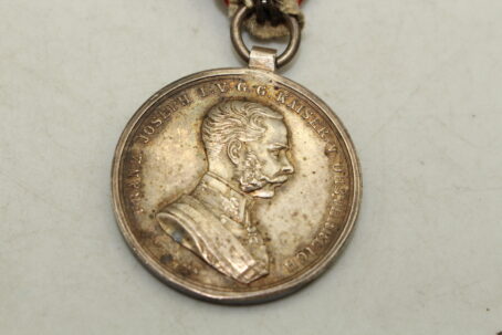 Kaiser Franz Josef Tapferkeitsmedaille 2. Klasse Silber – Bild 2