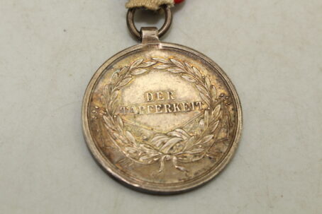 Kaiser Franz Josef Tapferkeitsmedaille 2. Klasse Silber – Bild 3
