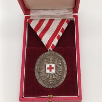 Silber punzierte Verdienstmedaille Rot Kreuz Österreich im Etui