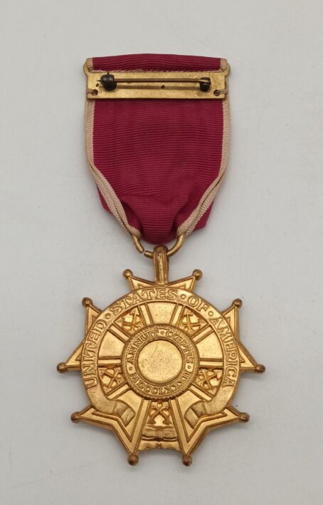 USA Legion Of Merit Merit Medal im Etui, Etui etwas locker – Bild 6