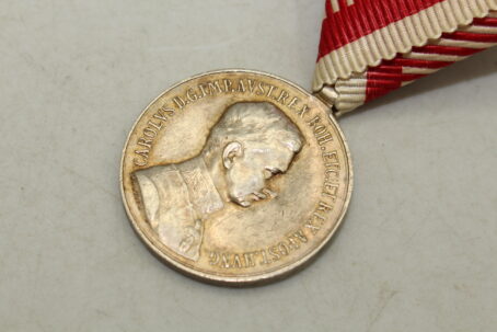 Silberne Tapferkeitsmedaille Kaiser Karl 2. Klasse – Bild 2
