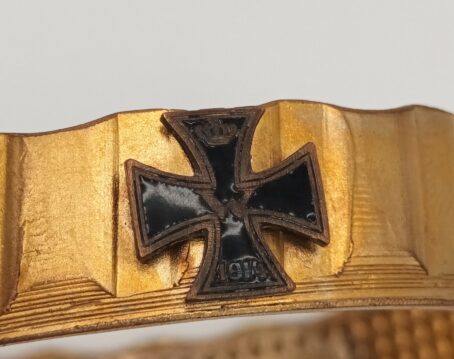 Patriotischer Armreif mit aufgelegtem Eisernen Kreuz – Bild 5