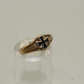Patriotischer Gold Ring mit Eisernem Kreuz