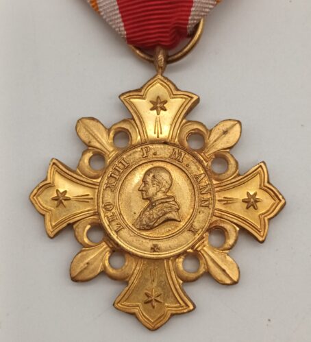 Ehrenkreuz *PRO Ecclesia et Pontifice* – Bild 6