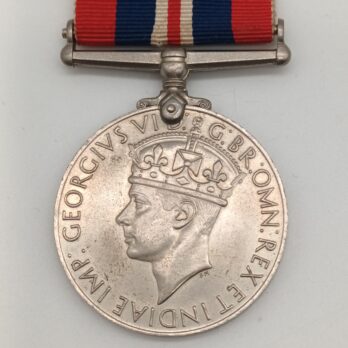 Britische Kriegs-Medaille 1939 – 1945 *König Georg VI*