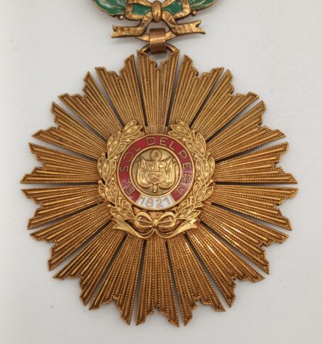 *Orden der Sonne* Kommandeurkreuz – Bild 4