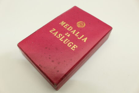 Jugoslawien Medaille für Verdienste im Etui – Bild 4
