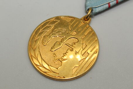 Jugoslawien Medaille zum 50 Jahrestag der jugoslawischen Volksarmee 1941 - 1991 – Bild 2