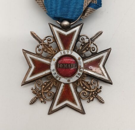 Orden der Krone von Rumänien – Offizierskreuz mit Schwertern (1. Modell, 1881–1932) – Bild 5