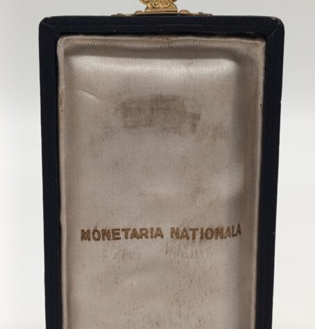 Orden der Krone von Rumänien – Offizierskreuz mit Schwertern (2. Modell, 1932–1947) – Bild 7