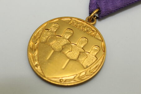 Jugoslawien Medaille zum 30 Jahrestag der jugoslawischen Volksarmee 1941 – 1971 – Bild 2