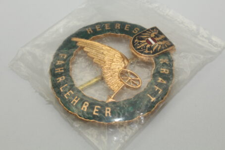 ÖBH Verwendungsabzeichen Heeres Kraft Fahrlehrer Gold, Ausführung 1959, Emaille Stück
