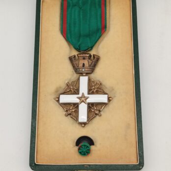 Ritterkreuz – Brustdekoration des Verdienstordens der Republik Italien