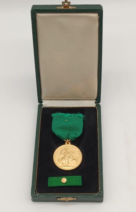 Italienische Militärmedaille "S. Maurizio" für 50 Dienstjahre (1954)