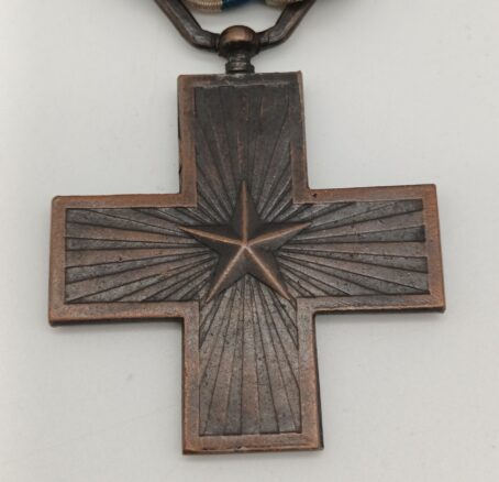 Italien – Kriegsverdienstkreuz 1918 (Croce al Merito di Guerra), König Viktor Emanuel III. – Bild 3
