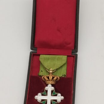 Italien – Orden der Heiligen Mauritius und Lazarus, Offizierskreuz mit Krone im Etui (Gold)