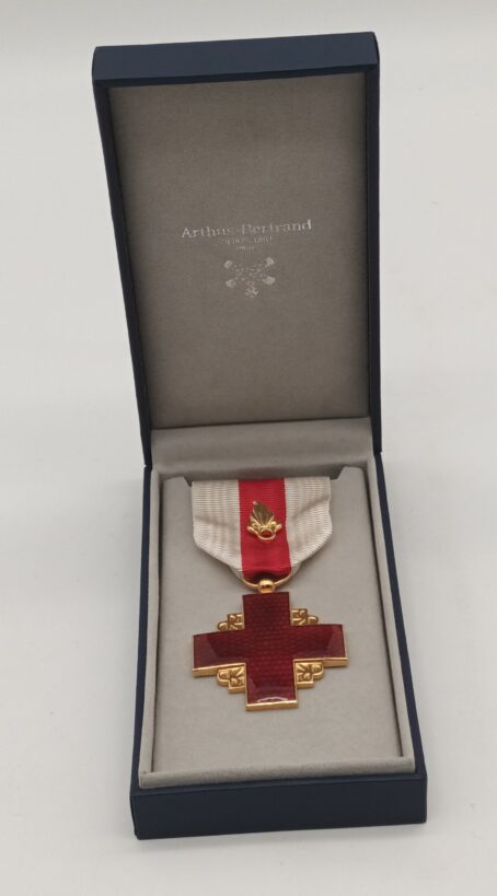 Frankreich – Verdienstmedaille des Roten Kreuzes der Fremdenlegion im Etui