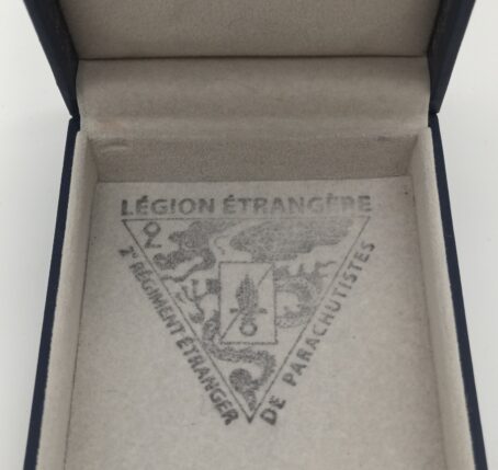 Frankreich – Verdienstmedaille des Roten Kreuzes der Fremdenlegion im Etui – Bild 9