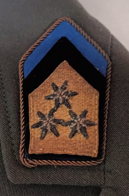 Österreichisches Bundesheer – Oberst Arzt Rock Mütze usw. – Bild 5