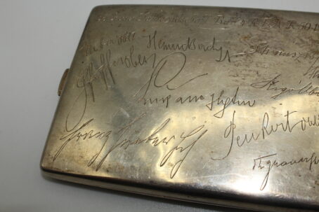 Silbernes Zigarettenetui R.F.K.R. 50 Reserve Feldkanonen Regiment 50 Unterschriften – Bild 10