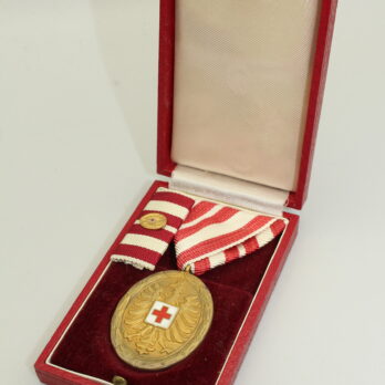 Goldene Verdienstmedaille ECHT SILBER Österreichischen Roten Kreuzes